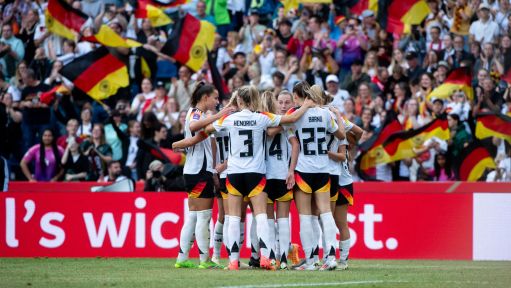 弗罗因德：奥地利重新打进世界杯意义重大；阿拉巴是个领导者